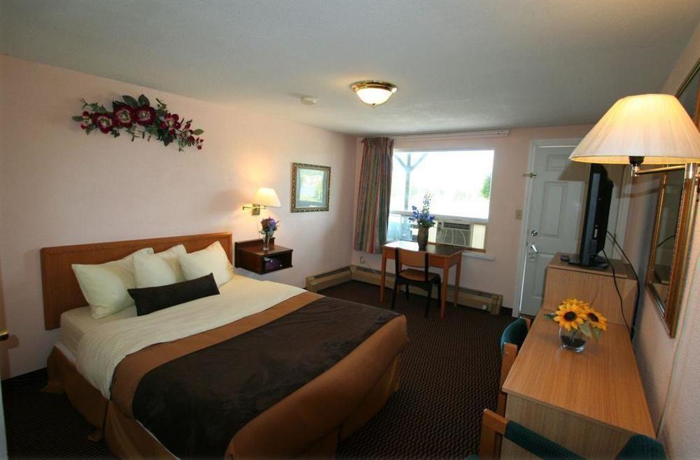 Campbellford River Inn Esterno foto